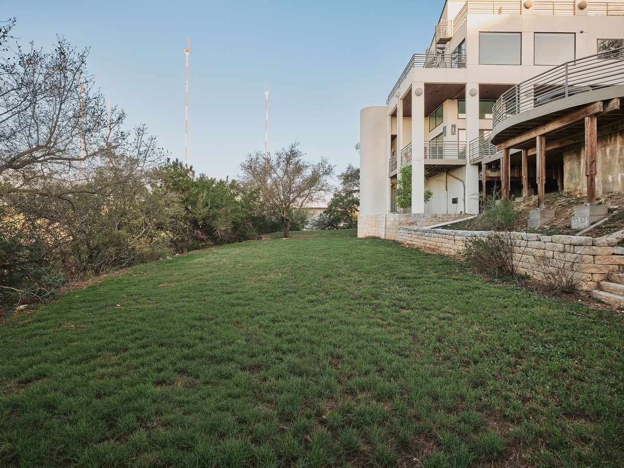 4911 Bull Mountain Cv